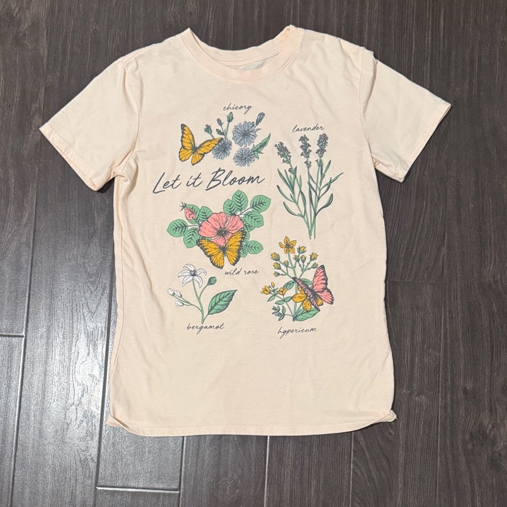 Zoe + Liv Cream 'Let it Bloom' T-Shirt